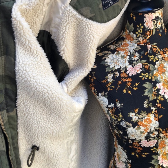 Abercrombie & Fitch women’s camo jacket Xs - Picture 11 of 11